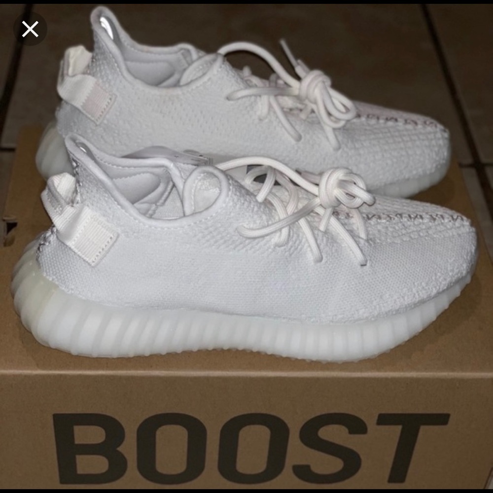 Yeezy 350 V2 triple white